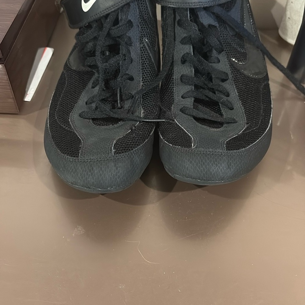 Nike Men's Black Athletic Shoes